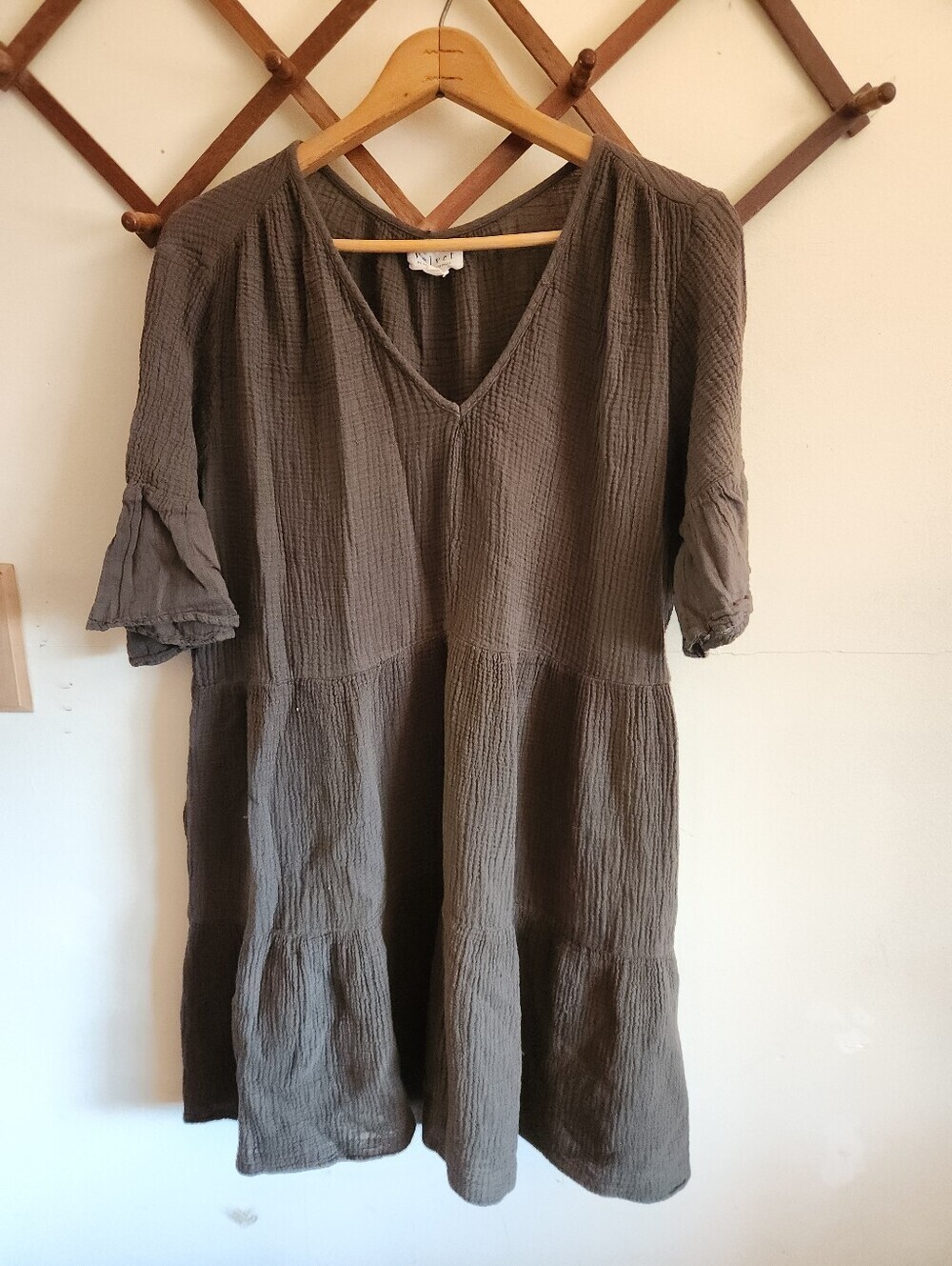 Velvet by Graham & Spencer Olive Brown Tiered V-Neck Tunic Mini Dress Large